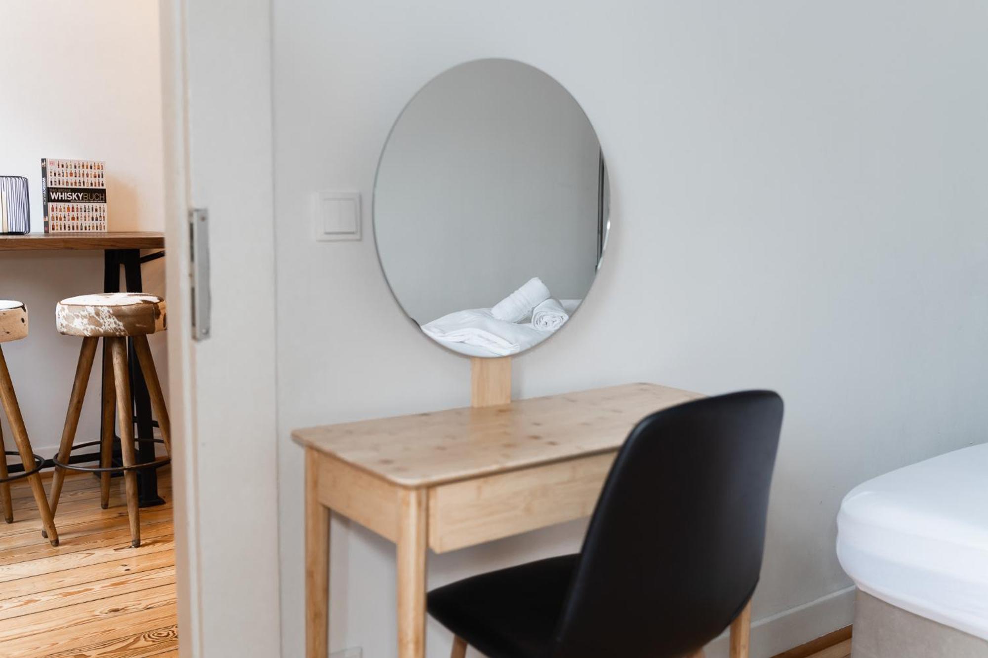 Junik Apartments - Deine Cityapartments In Duisburg Room photo